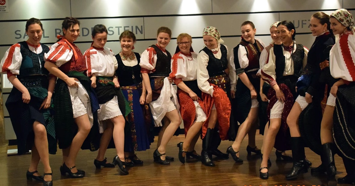 Auftritt in Jahrhunderhalle Frankfurt 2018 mit Ungarische Volkstänze