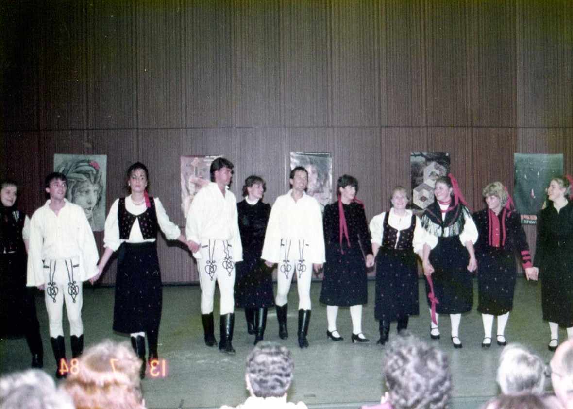 Marburger Volksfestival mit Rezeda Burschen Tänze